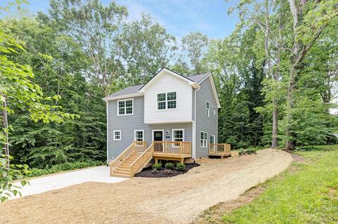 213 N Mauney St, Stanley, NC 28164