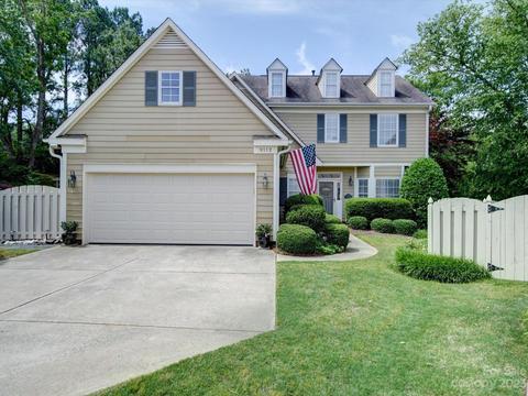 9112 Twilight Hill Ct, Charlotte, NC 28277