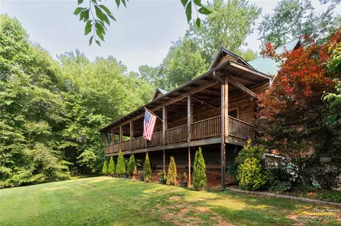752 Upper Glady Fork Rd, Candler, NC 28715