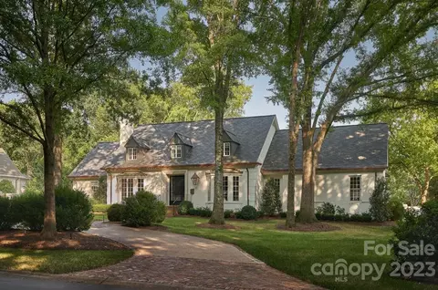 2527 Lemon Tree Ln, Charlotte, NC 28211