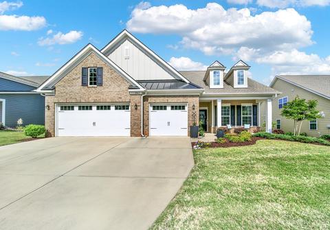 2961 Arches Bluff Cir, Lancaster, SC 29720