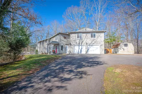 35 Bunny Ct, Clyde, NC 28721 photo 5