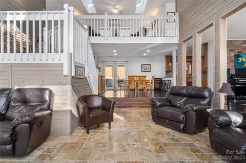 35 Bunny Ct, Clyde, NC 28721 photo 15
