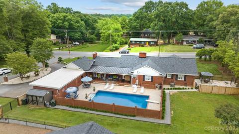 910 12th Ave, Hickory, NC 28601 photo 34