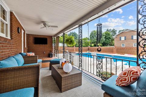 910 12th Ave, Hickory, NC 28601 photo 32