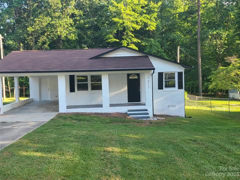 1311 Bailey St, Kannapolis, NC 28081
