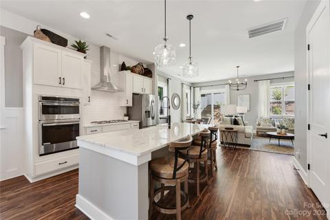 5014 Whitman Ave, Matthews, NC 28105