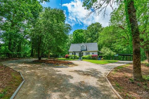 499 Bethel School Rd, Clover, SC 29710