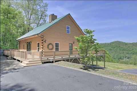 552 Tango Ln, Waynesville, NC 28786