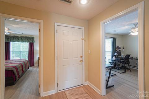 1207 Torrence Cir, Davidson, NC 28036 photo 3