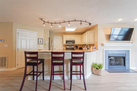 1207 Torrence Cir, Davidson, NC 28036 photo 8