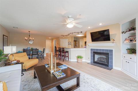 1207 Torrence Cir, Davidson, NC 28036 photo 7