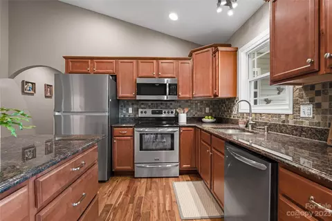 84 Eagleview Ln, Marshall, NC 28753 photo 9