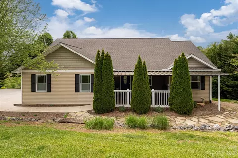 84 Eagleview Ln, Marshall, NC 28753 photo 2