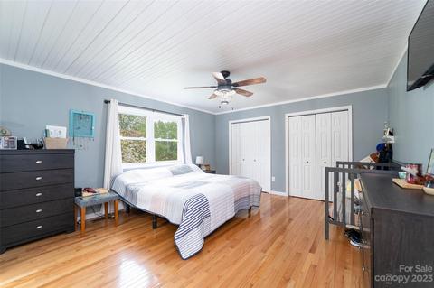 82 Walker St, Clyde, NC 28721 photo 13