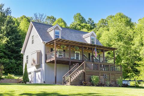 429 Brady Cir, Canton, NC 28716