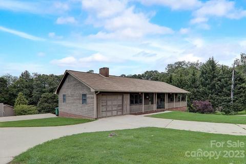 110 Oak Hill Rd, Candler, NC 28715