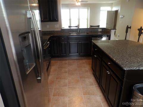 2128 Arbor Loop Dr, Charlotte, NC 28217 photo 6