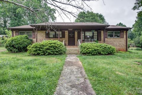 830 Honeywood Ln, Gastonia, NC 28056