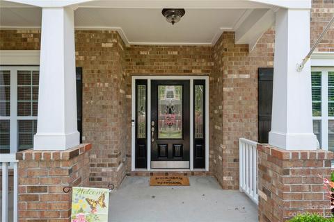 10152 Falling Leaf Dr NW, Concord, NC 28027