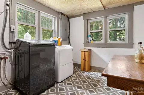 488 State St, Marion, NC 28752 photo 37