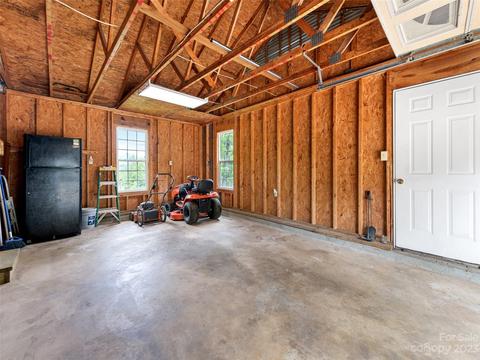 283 Circle Dr, Canton, NC 28716 photo 32