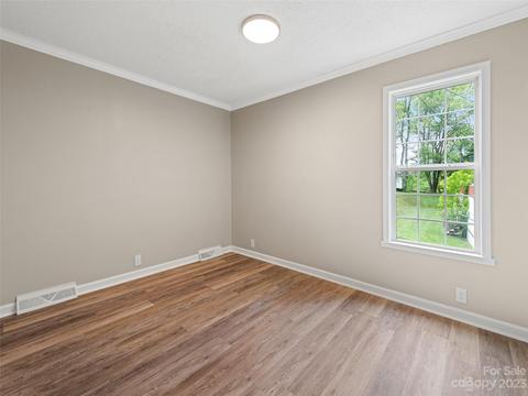 283 Circle Dr, Canton, NC 28716 photo 31