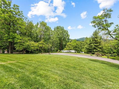 283 Circle Dr, Canton, NC 28716 photo 9