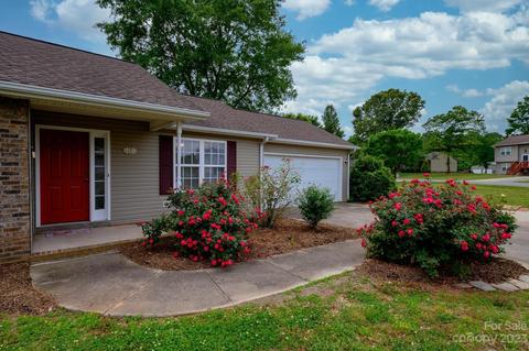 1999 Redberry Ln, Conover, NC 28613 photo 2