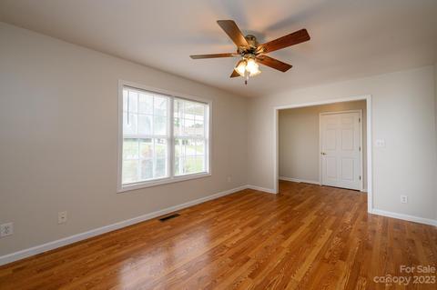 1999 Redberry Ln, Conover, NC 28613 photo 7