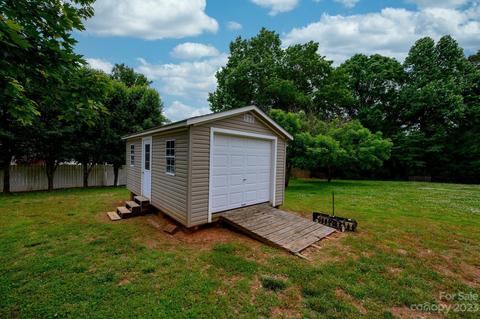 1999 Redberry Ln, Conover, NC 28613 photo 36