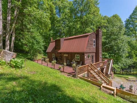 291 Dickinson Dr, Clyde, NC 28721 photo 2