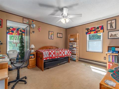 291 Dickinson Dr, Clyde, NC 28721 photo 12