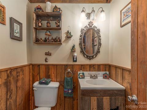 291 Dickinson Dr, Clyde, NC 28721 photo 18