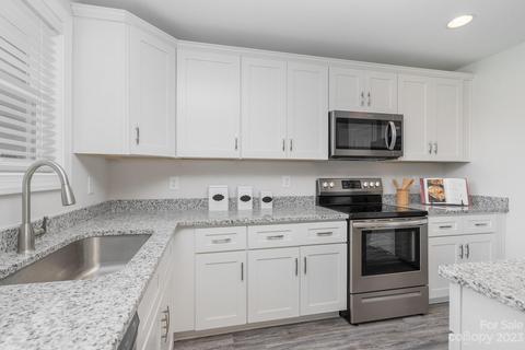 312 E 28th St, Kannapolis, NC 28083 photo 6