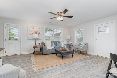 312 E 28th St, Kannapolis, NC 28083 photo 3