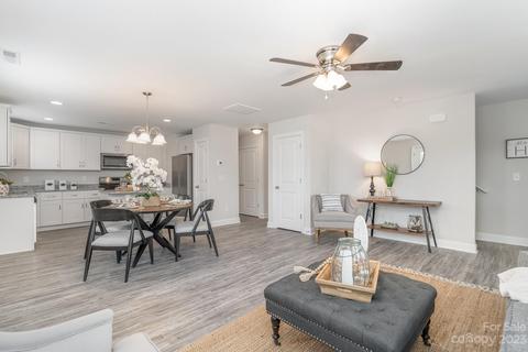 312 E 28th St, Kannapolis, NC 28083 photo 4