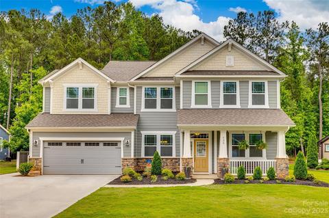 520 Sandbar Pt, Lake Wylie, SC 29710