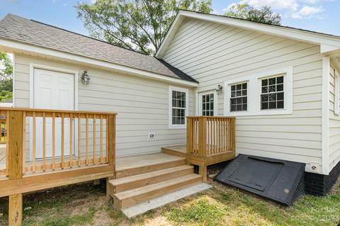 1002 Pine St, Kannapolis, NC 28081 photo 4