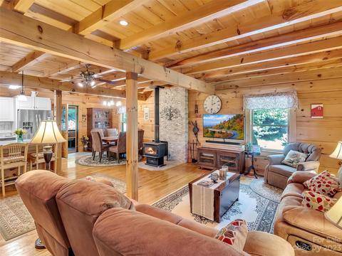 285 Grassy Gap Rd, Clyde, NC 28721 photo 4