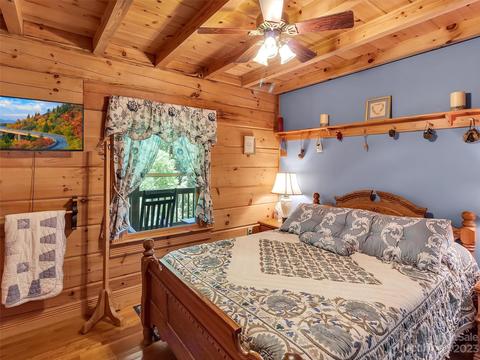 285 Grassy Gap Rd, Clyde, NC 28721 photo 12
