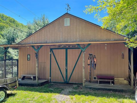 285 Grassy Gap Rd, Clyde, NC 28721 photo 27