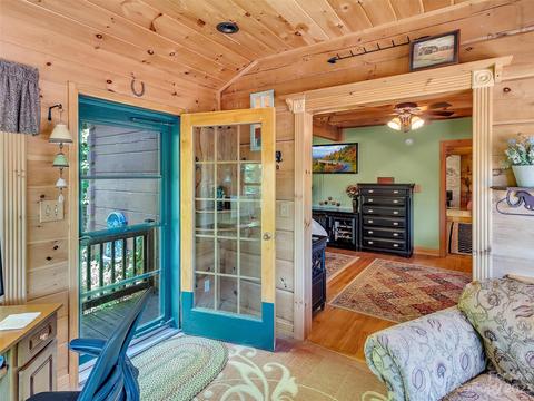 285 Grassy Gap Rd, Clyde, NC 28721 photo 17