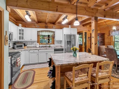 285 Grassy Gap Rd, Clyde, NC 28721 photo 8