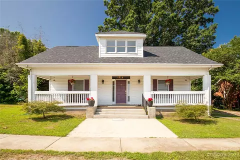 3043 Pratt St, Sharon, SC 29742
