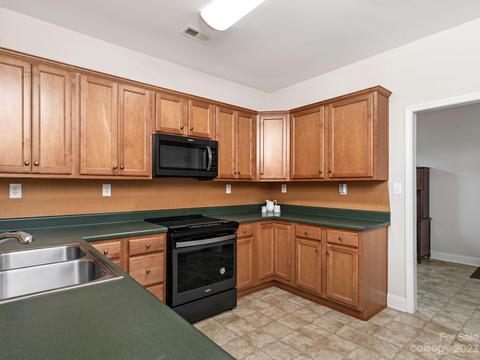 13232 Old Compton Ct, Pineville, NC 28134 photo 11