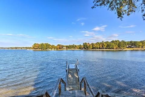 70 Rainbow Cove Rd, Ridgeway, SC 29130
