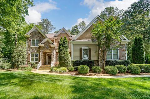 7037 Montgomery Rd, Lake Wylie, SC 29710