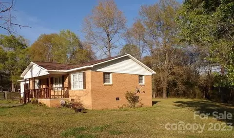 2837 Oakland Dr, Lancaster, SC 29720