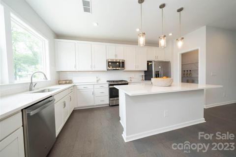 2840 Guillen Ct, Kannapolis, NC 28081